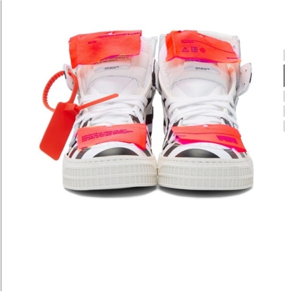 Off White white and Black striped 3.0 off court sneakers - Picture 3 of 11